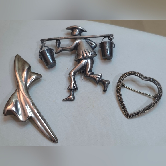 VINTAGE 925 STERLING BROOCHES Jewelry - 3 VINTAGE ANTIQUE, STERLING SILVER 925 BROOCHES THE HEART IS MARCASITE